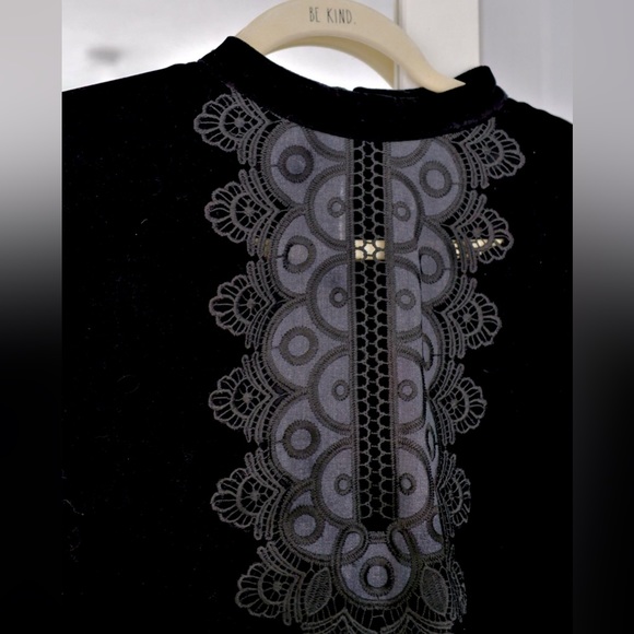 Zara Women’s embroidered velvet cape top - Picture 3 of 4